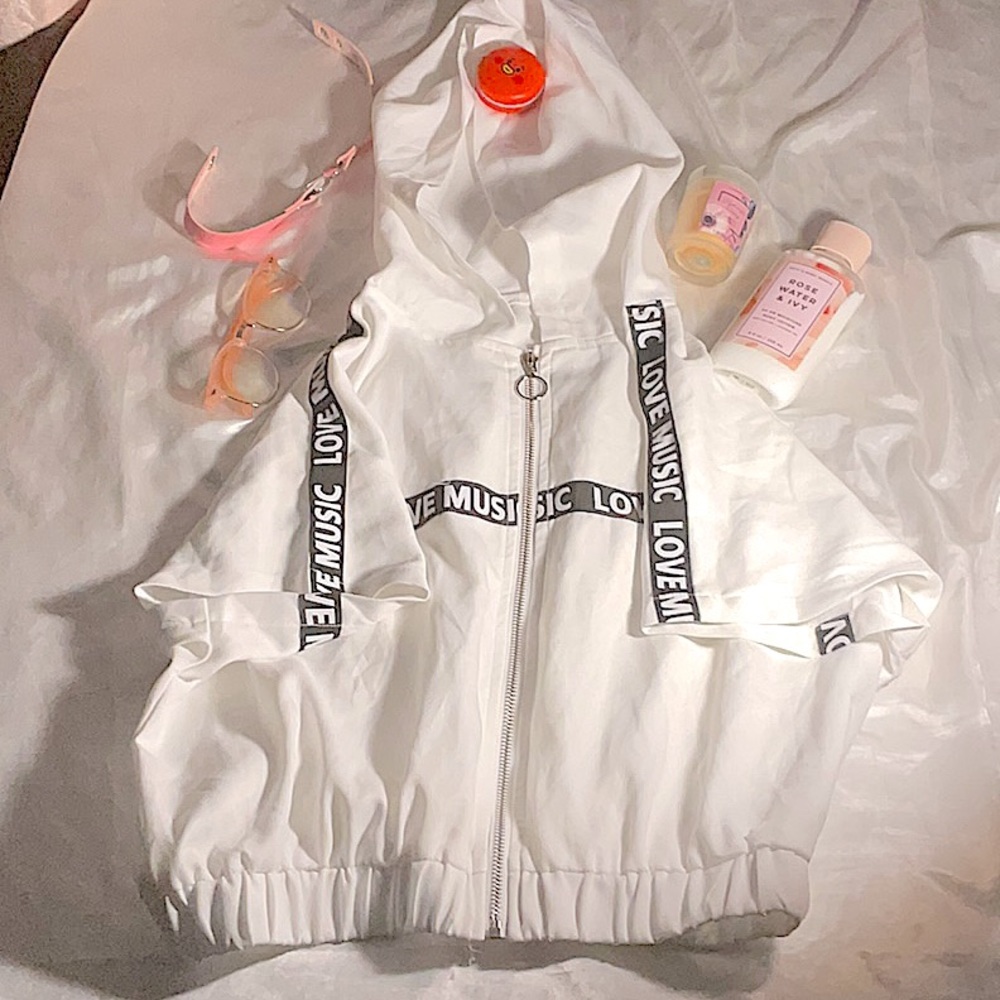 Cropped zip up